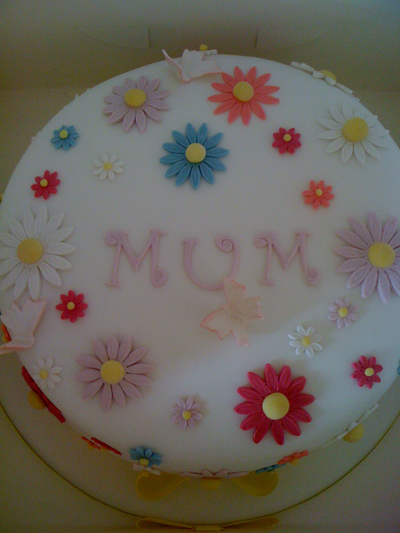 wedding cakes and birthday cakes buckinghamshire