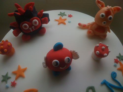 wedding cakes and birthday cakes buckinghamshire