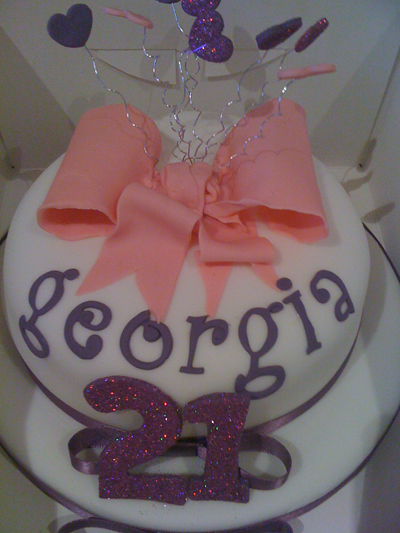 wedding cakes and birthday cakes buckinghamshire