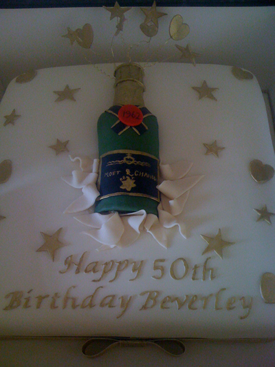 wedding cakes and birthday cakes buckinghamshire