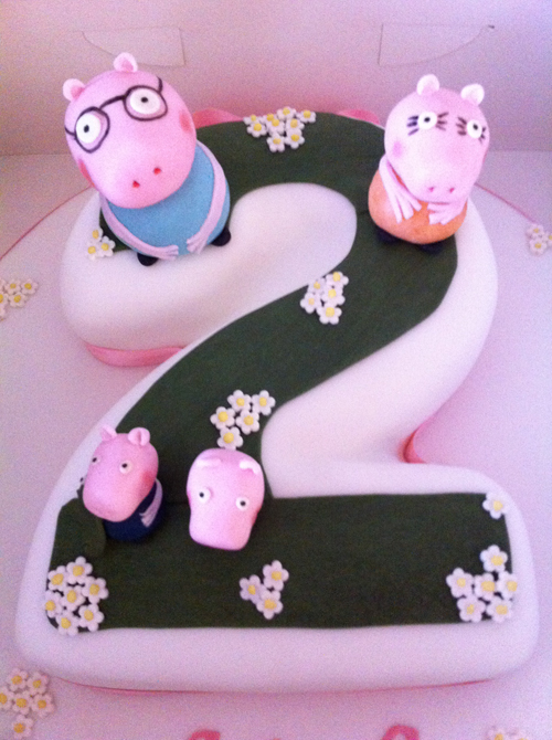 wedding cakes and birthday cakes buckinghamshire