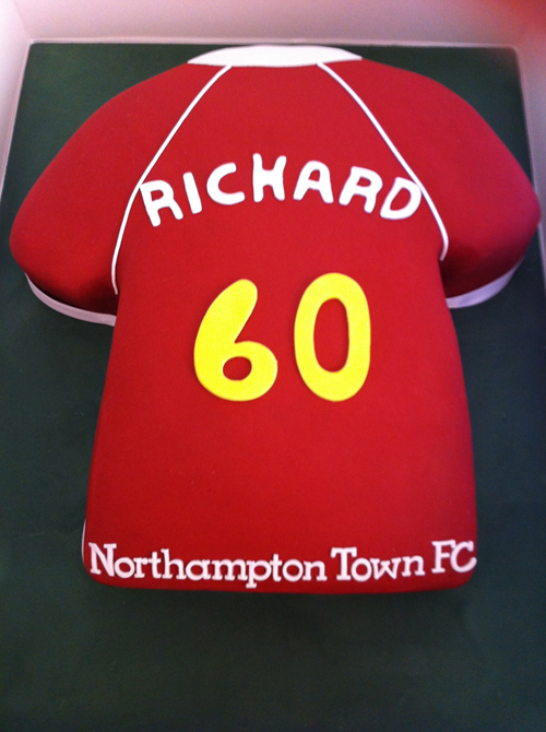 wedding cakes and birthday cakes buckinghamshire