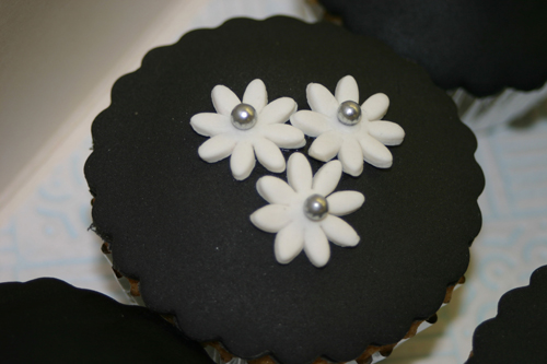 wedding cakes and birthday cakes buckinghamshire