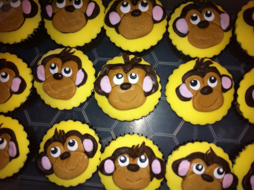 wedding cakes and birthday cakes buckinghamshire