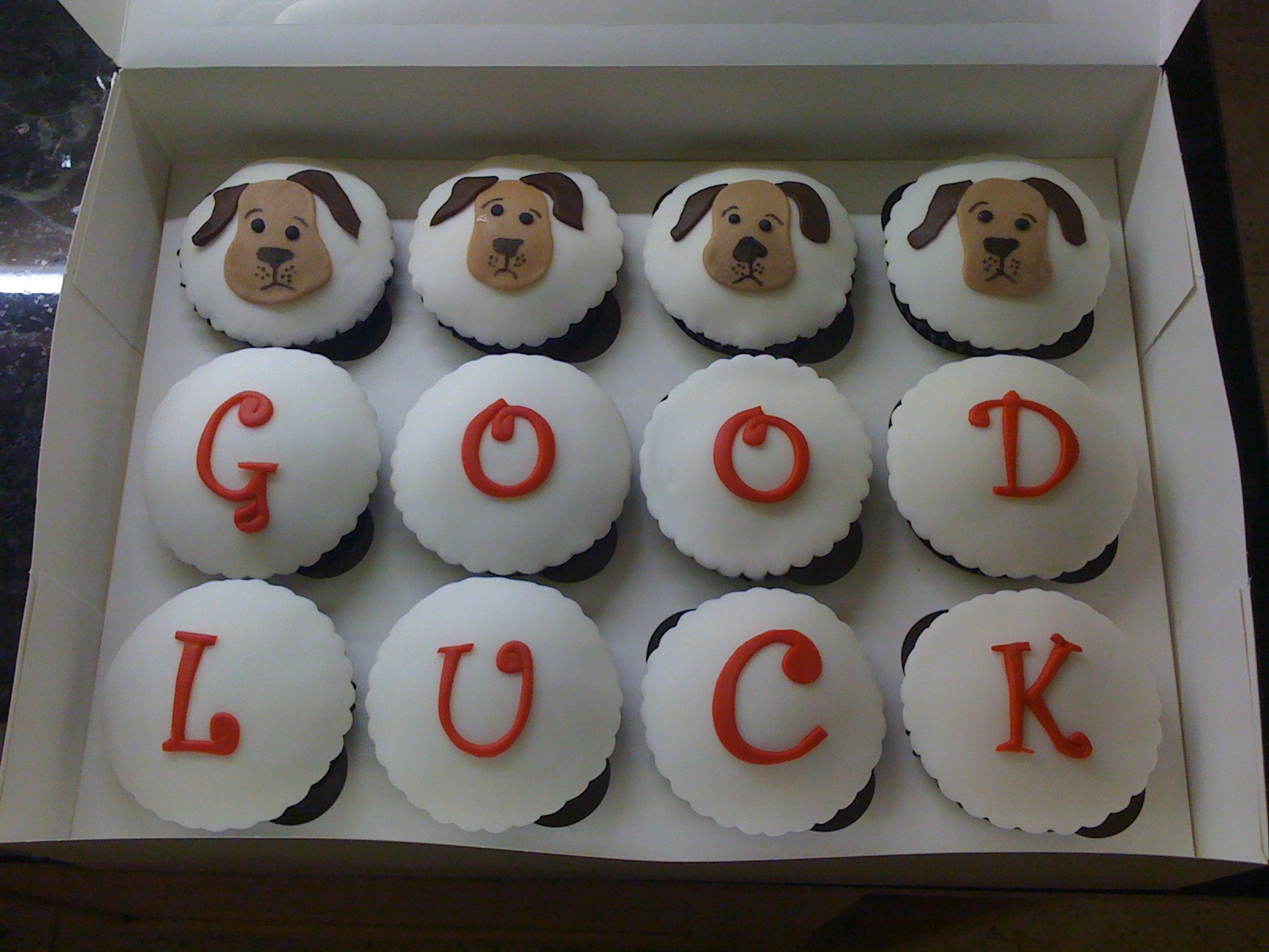 wedding cakes and birthday cakes buckinghamshire