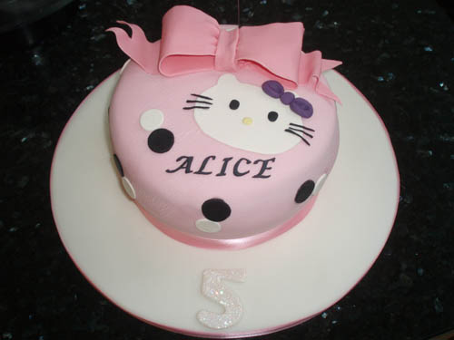 wedding cakes and birthday cakes buckinghamshire