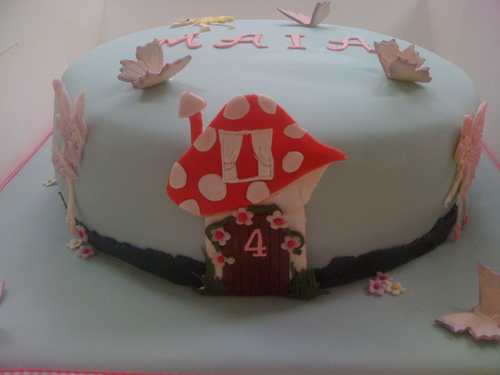 wedding cakes and birthday cakes buckinghamshire