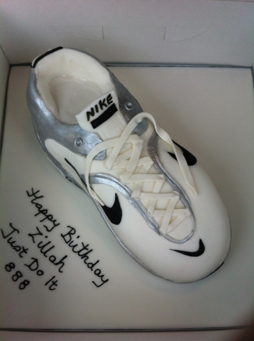 wedding cakes and birthday cakes buckinghamshire