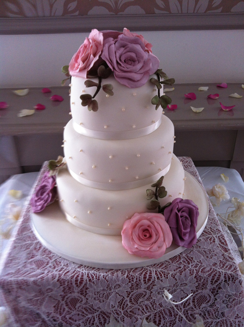 wedding cakes and birthday cakes buckinghamshire