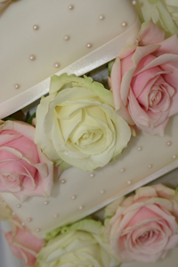 wedding cakes and birthday cakes buckinghamshire