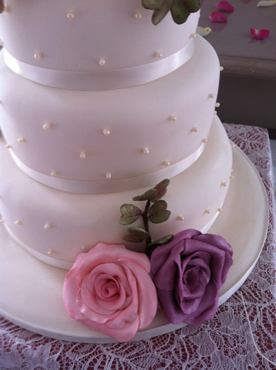 wedding cakes and birthday cakes buckinghamshire